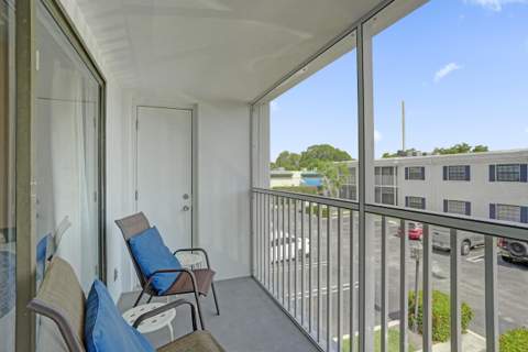 160 Cypress Club Drive #630, Pompano Beach FL - photo 23 of 45
