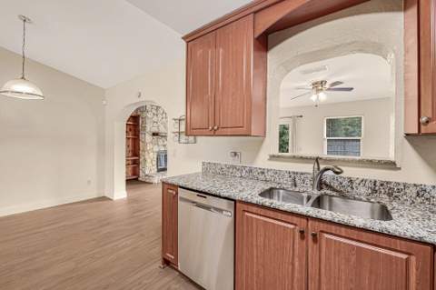 427 Las Palmas Street, Royal Palm Beach FL - photo 12 of 42