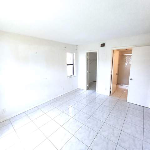7221 Golf Colony Court #102, Lake Worth FL - photo 10 of 27