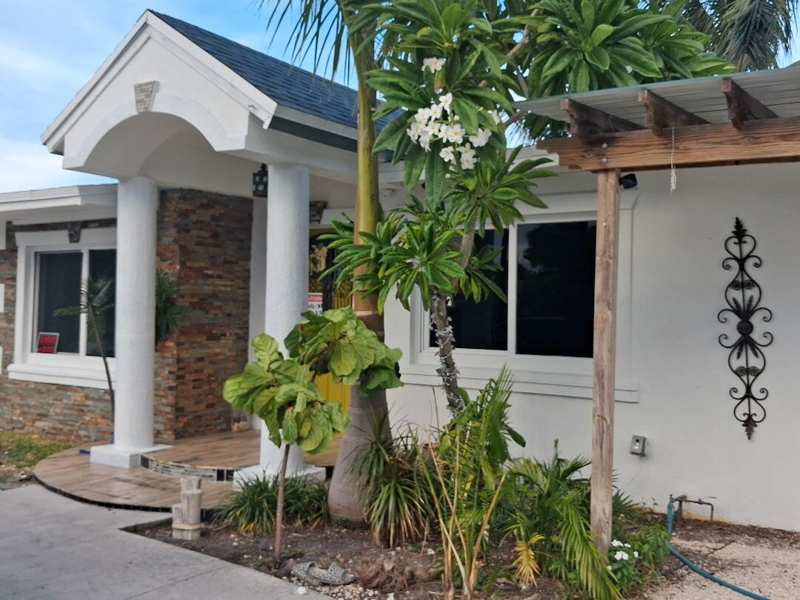 3 bedroom Single Family Residence at 2574 NE 14th Terrace, Collier Manor First Add, Pompano Beach — photo 1