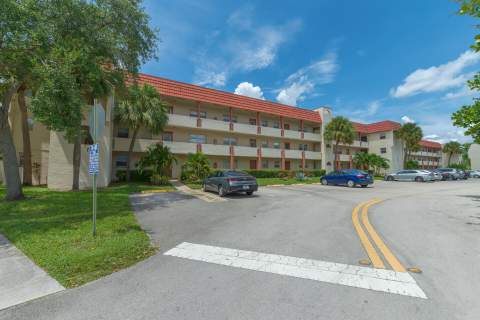 2901 E Sunrise Lakes Drive #310, Sunrise FL - photo 14 of 28