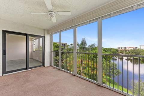2112 S Cypress Bend Drive #607, Pompano Beach FL - photo 15 of 28