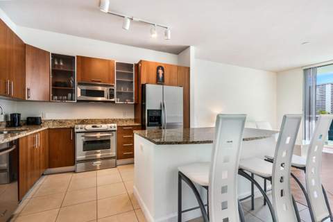 1945 S Ocean Drive #502, Hallandale Beach FL - photo 8 of 52