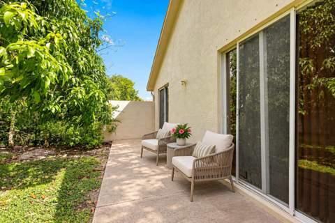 6060 Azalea Circle, West Palm Beach FL - photo 23 of 32