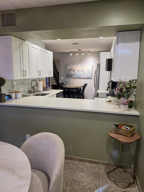 9809 Riverside Drive #51-5, Coral Springs FL - photo 6 of 27
