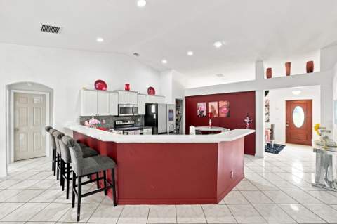 491 SW Namoit Place, Port St. Lucie FL - photo 6 of 57