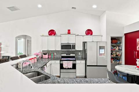 491 SW Namoit Place, Port St. Lucie FL - photo 9 of 57