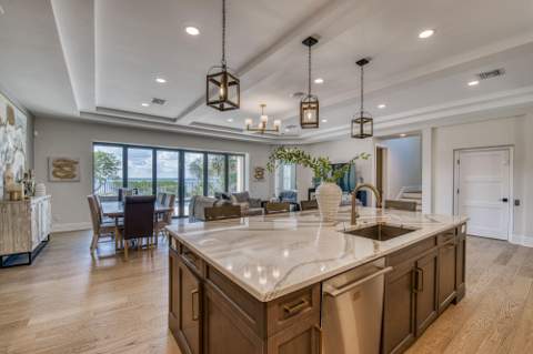 7683 Pelican Pointe Drive, Jensen Beach FL - photo 20 of 49