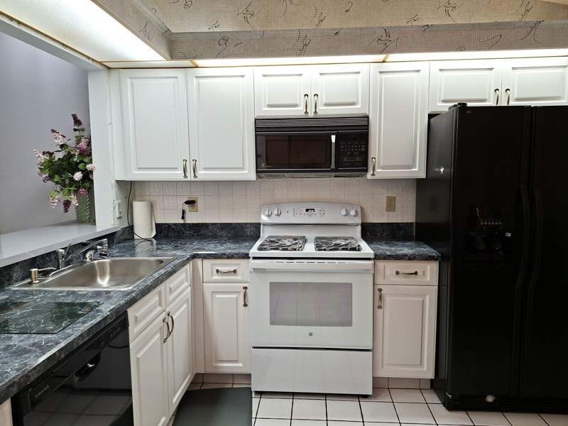 2 bedroom Condominium at 5798 Brook Bound Lane, Palm Chase Lakes Condo, Boynton Beach — photo 4