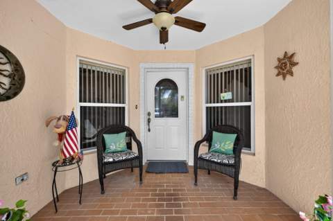 6701 Alemendra Street, Fort Pierce FL - photo 7 of 36