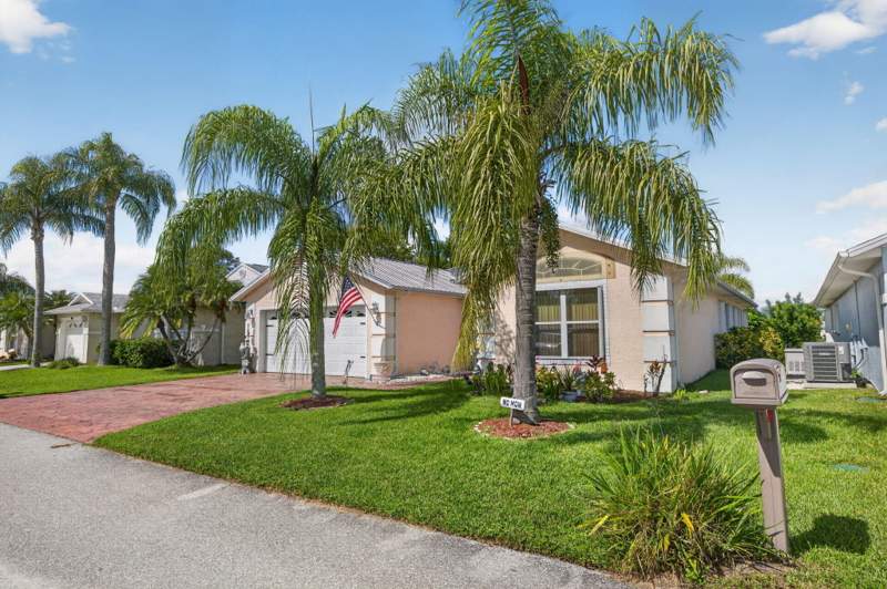 3 bedroom Single Family Residence at 6701 Alemendra Street, Spanish Lakes Fairways NE Phase, Fort Pierce — photo 2