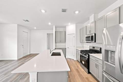 10611 NW Wilgrove Lane, Port St. Lucie FL - photo 10 of 29