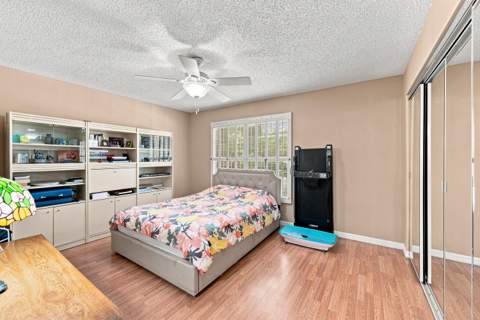 805 W Oakland Park Boulevard, Oakland Park FL - photo 15 of 25