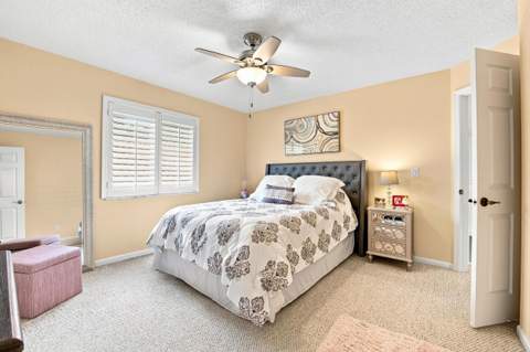 2576 La Cristal Circle, Palm Beach Gardens FL - photo 17 of 35