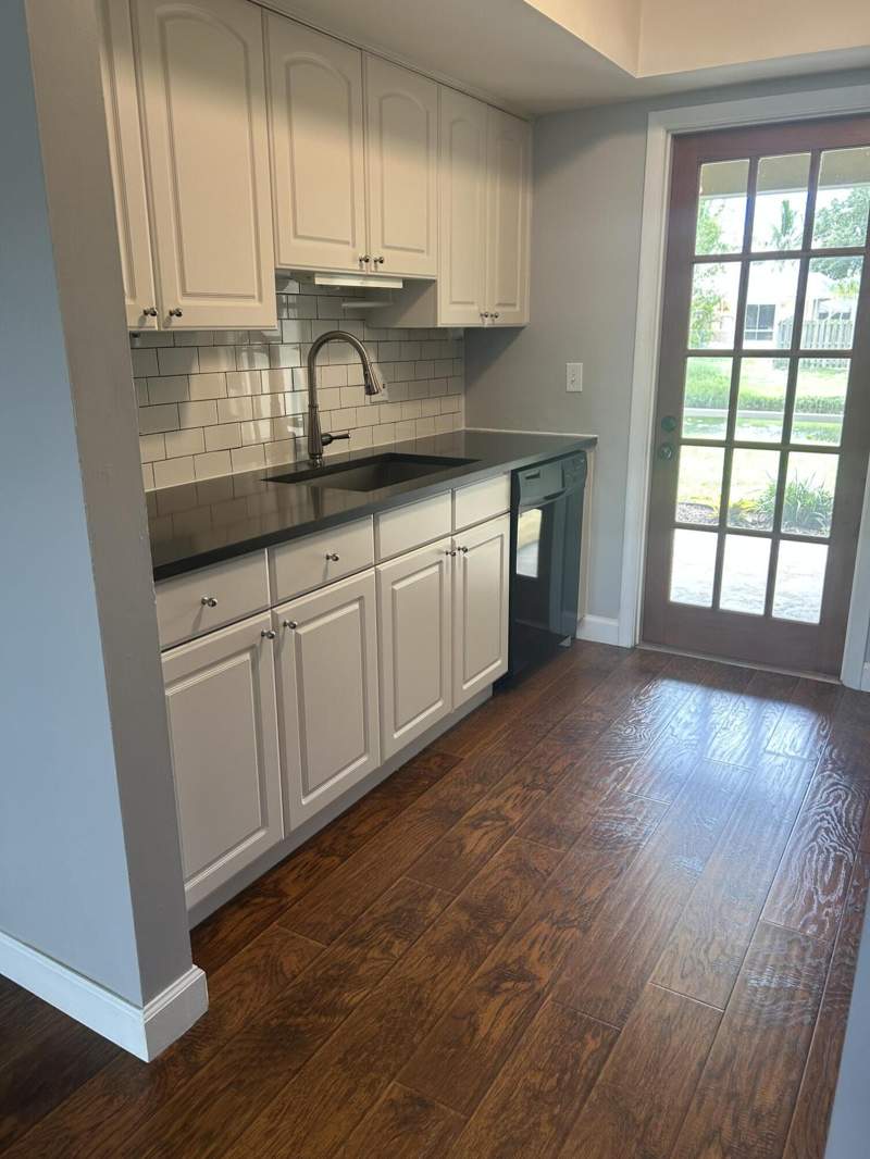 2 bedroom Townhouse at 223 Bent Arrow Drive, Indian Creek Phase Iii-B, Jupiter — photo 4