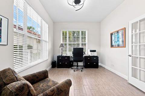 508 E Tall Oaks Drive, Palm Beach Gardens FL - photo 13 of 23