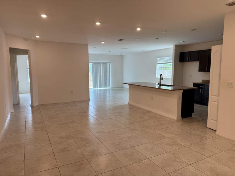 3 bedroom Single Family Residence at 582 SW Sea Holly Terrace, Port St Lucie Section 13, Port St. Lucie — photo 2