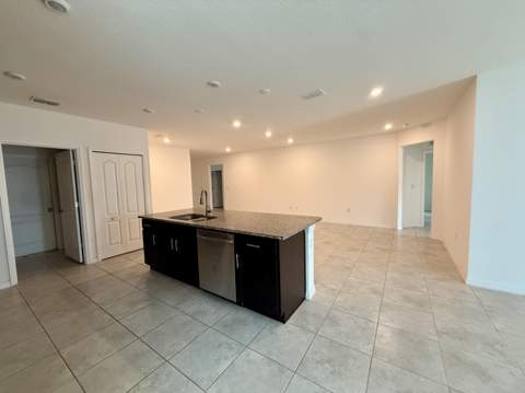 582 SW Sea Holly Terrace, Port St. Lucie FL - photo 7 of 24