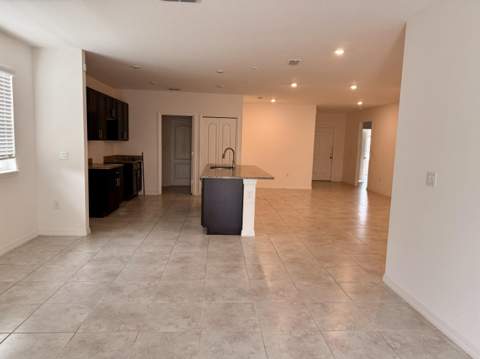 582 SW Sea Holly Terrace, Port St. Lucie FL - photo 10 of 24