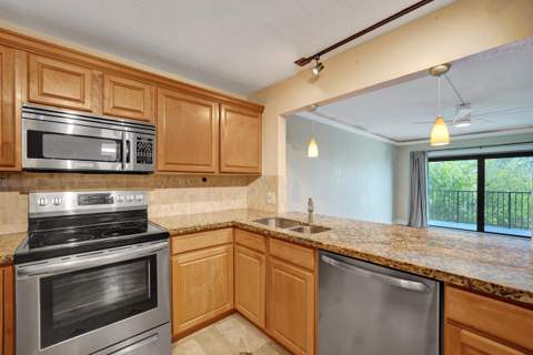 1000 River Reach Drive #506, Fort Lauderdale FL - photo 7 of 39
