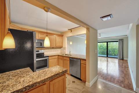 1000 River Reach Drive #506, Fort Lauderdale FL - photo 9 of 39