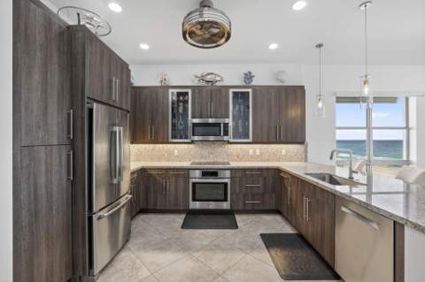 4510 El Mar Drive #405, Lauderdale-By-The-Sea FL - photo 18 of 39