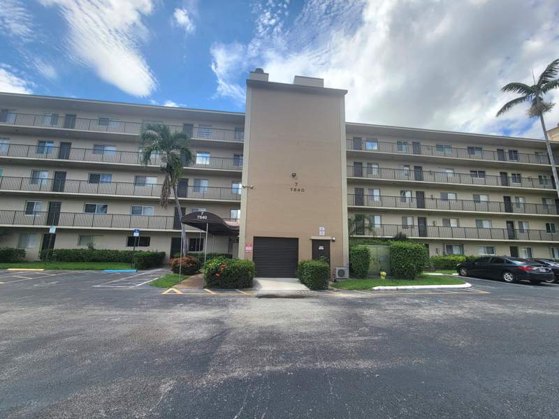 2 bedroom Condominium at 7840 NW 50TH Street #504, CASCADES OF LAUDERHILL, Lauderhill — photo 5