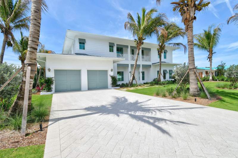 5 bedroom Single Family Residence at 91 Golfview Drive, Tequesta Country Club, Jupiter — photo 2