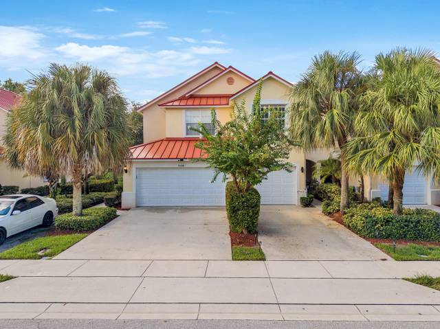 1106 Pinewood Lake Court, home for sale in Greenacres