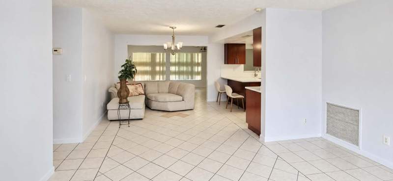 2 bedroom Single Family Residence at 218 Olive Avenue, River Park Unit 2, Port St. Lucie — photo 4