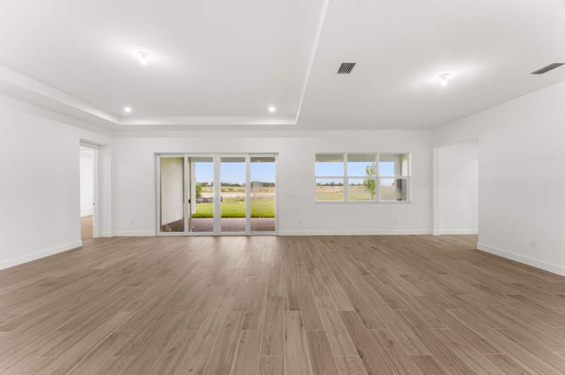 5 bedroom Single Family Residence at 10748 SW Mistarva Place, Seville 6B Phase 1, Port St. Lucie — photo 4