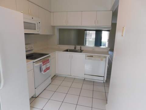 50 Simonton Circle, Weston FL - photo 6 of 37