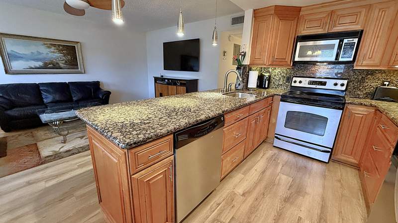 2 bedroom Condominium at 171 Grantham, Grantham E Condo, Deerfield Beach — photo 3