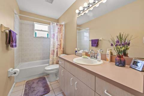 1324 Cape May Lane, Greenacres FL - photo 19 of 33