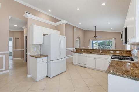 5691 Saddle Trail Lane, Lake Worth FL - photo 12 of 49