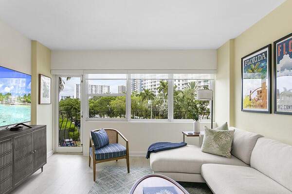2 bedroom Condominium at 3250 NE 28th Street #305, Le Cercle By The Beach Condo, Fort Lauderdale — photo 2