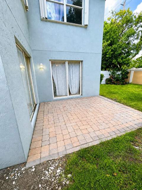 3331 Commodore Court, West Palm Beach FL - photo 23 of 38