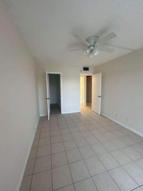 4119 Newport U, Deerfield Beach FL - photo 11 of 15