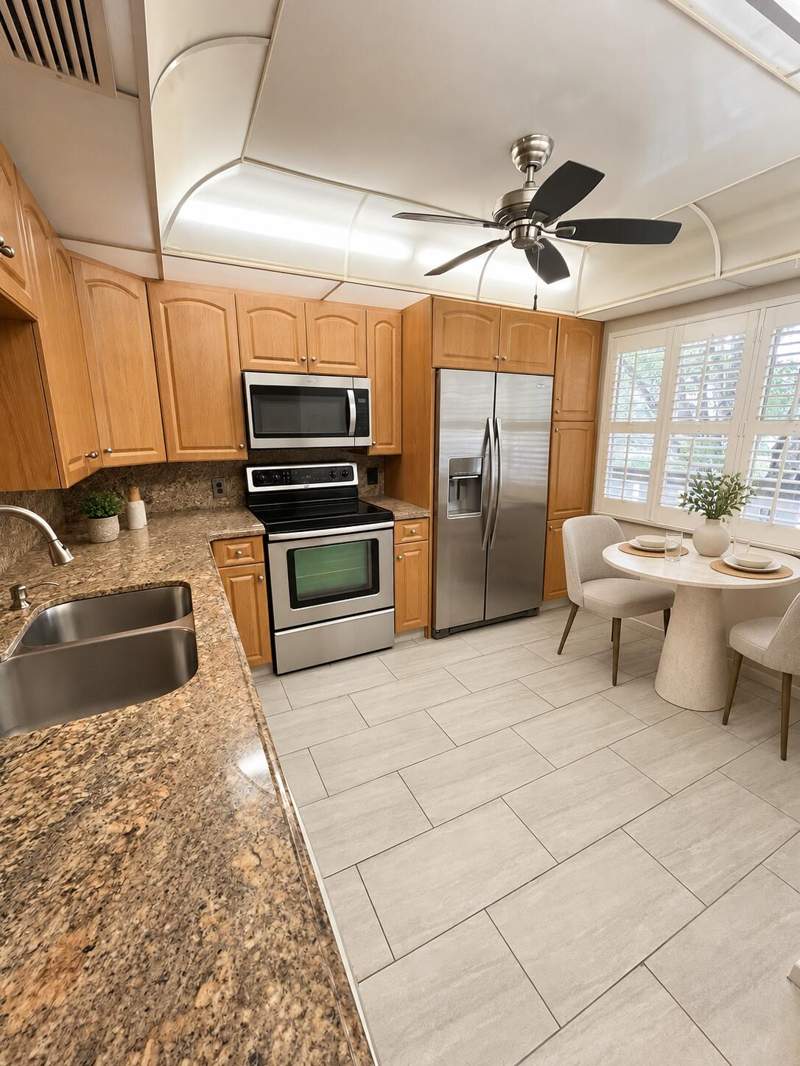 2 bedroom Condominium at 4701 Martinique Drive #L2, Martinique Village II Wynmoor, Coconut Creek — photo 3