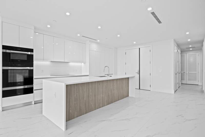 3 bedroom Condominium at 220 Lake Shore Drive #1608, Nautilus 220 Condominium, Lake Park — photo 3