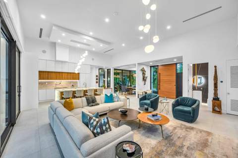 215 NE 28TH Court, Wilton Manors FL - photo 24 of 52