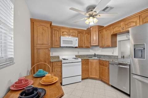 230 NE 26th Avenue #412, Boynton Beach FL - photo 8 of 50