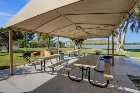 4570 NW 18th Avenue #206, Deerfield Beach FL - photo 16 of 31