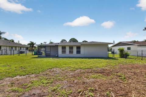 732 SW Ravenswood Lane, Port St. Lucie FL - photo 19 of 21