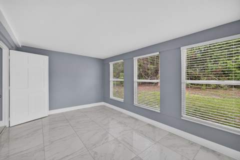 732 SW Ravenswood Lane, Port St. Lucie FL - photo 9 of 21
