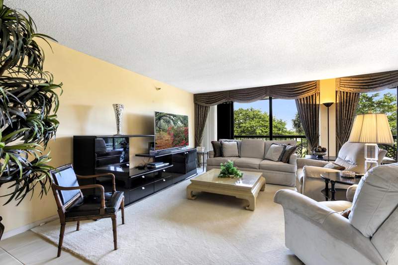2 bedroom Condominium at 2480 Presidential Way #403, Envoy Condo, West Palm Beach — photo 3