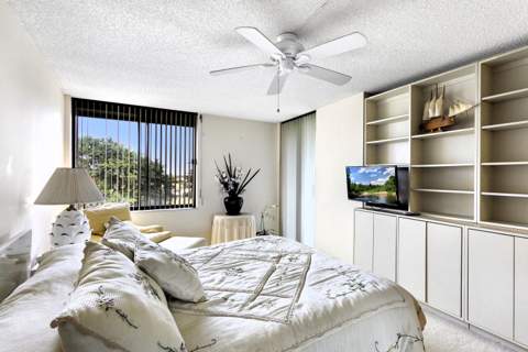 2480 Presidential Way #403, West Palm Beach FL - photo 11 of 42
