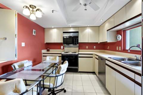 2480 Presidential Way #403, West Palm Beach FL - photo 17 of 42