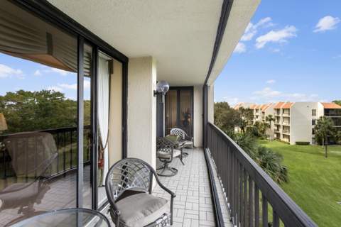 2480 Presidential Way #403, West Palm Beach FL - photo 19 of 42