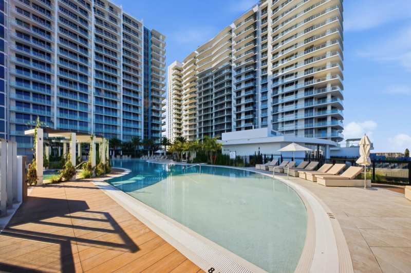 2 bedroom Condominium at 220 Lake Shore Drive #1407, Nautilus 220 Condo, Lake Park — photo 1